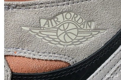 Hyperoad JORDAN 'GREY CRIMSON' AIR AIR - RETRO 1 - OG JORDAN HIGH 0806